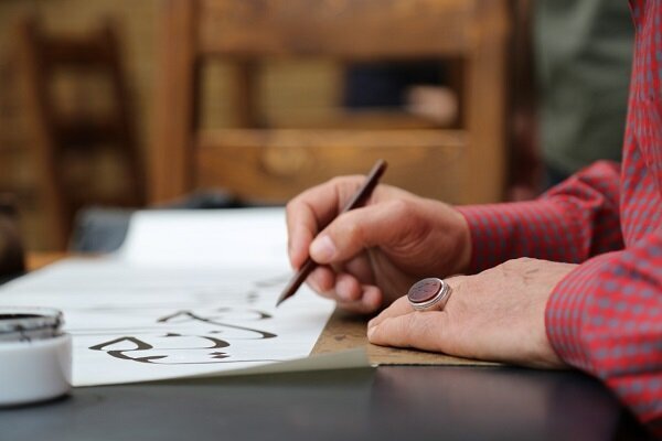 کتابت آیات قرآن کریم به قلم خوشنویسان چهارمحال و بختیاری کتابت آیات قرآن کریم به قلم خوشنویسان چهارمحال و بختیاری