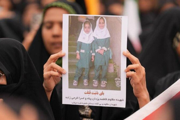 هنرمندان دنیا کشتار دانش‌آموزان مینابی را محکوم کردند