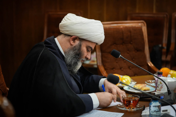 برکت باد بر دستان شما که اسلام را تنها نگذاشتید 