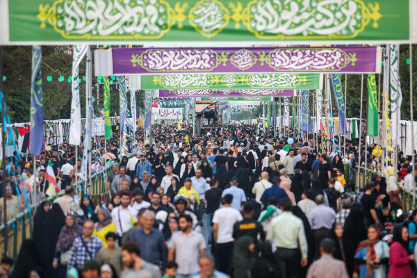 غدیر کا کلومیٹروں لمبا جلوس