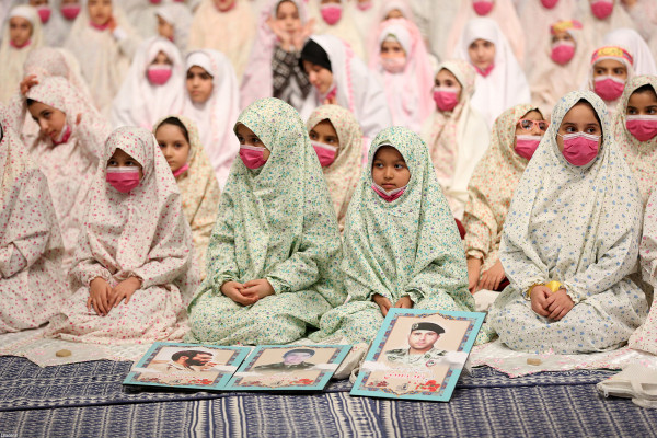 “天使庆典”，最高领袖出席