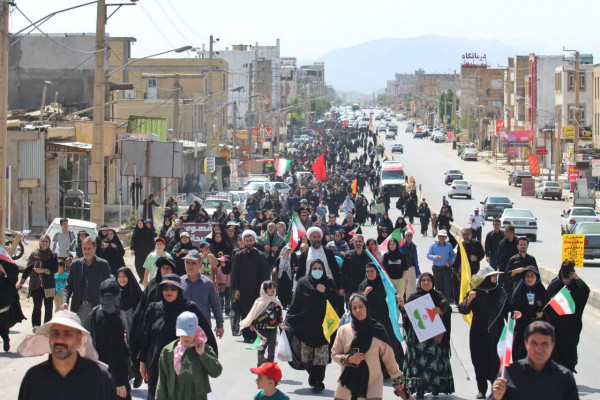 مراسم پیاده روی جاماندگان اربعین در یاسوج برگزار شد