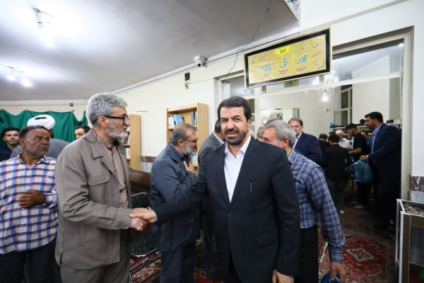 همایش سیره‌سرایان اهل بیت(ع) با هدف پاسداشت فرهنگ و شعائر حسینی و تجلیل از هیئت‌های مذهبی و پیرغلامان حسینی، همدان برگزار شد