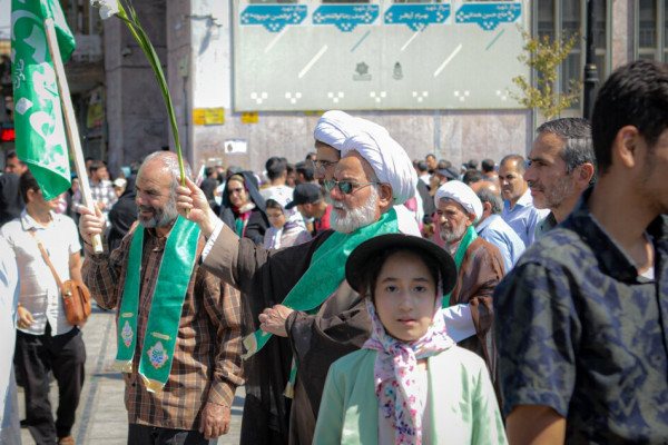شادپیمایی بزرگ خانوادگی امت احمد(ص) در دیار الوند