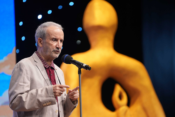 كارن همايونفر يُختار شخصية العام الفنية