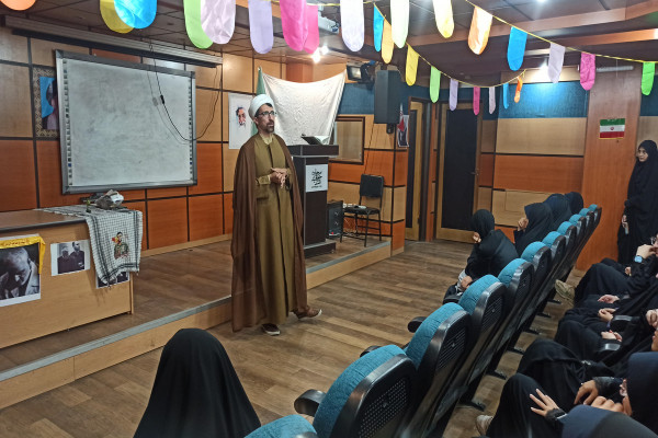 مراسم آغاز سال جدید تحصیلی در دبیرستان های صدرای اصفهان و ملک شهر