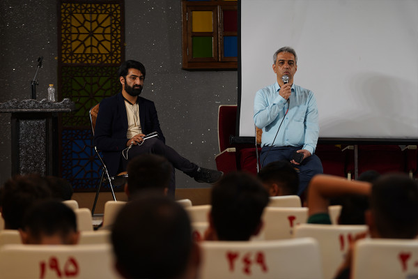 «ہسٹری»؛ نوجوانوں کے لیے خصوصی مطالعہ مہم