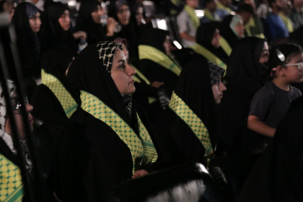 اجتماع نصر با حضور یاران صمود و خانواده شهدای لبنانی در ناو شهید رودکی