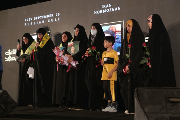 اجتماع نصر با حضور یاران صمود و خانواده شهدای لبنانی در ناو شهید رودکی