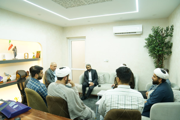 حضور رئیس دانشگاه شهید چمران اهواز در مرکز رسانه تبلیغات اسلامی خوزستان