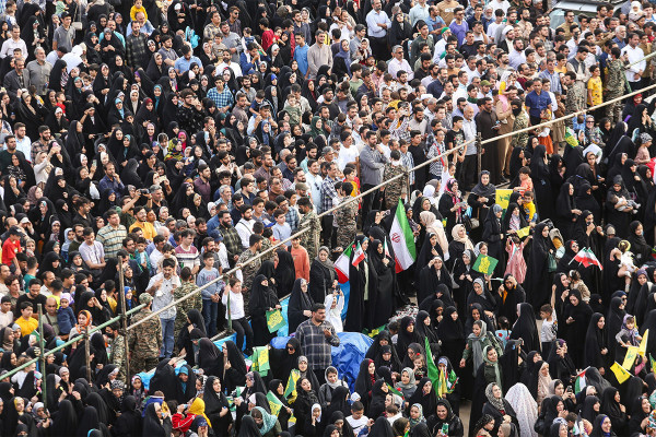 حملة «مثل النجمة»؛ أكبر احتفال للفتيات في إيران