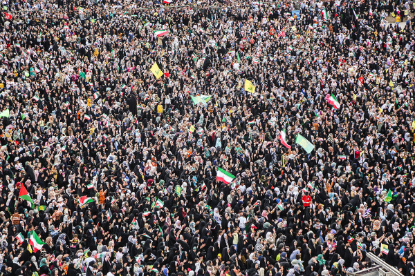 حملة «مثل النجمة»؛ أكبر احتفال للفتيات في إيران