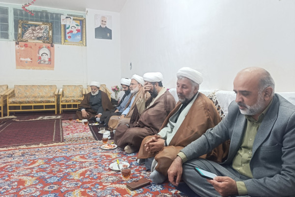 تکریم خانواده شهید محمدحسن نوفرستی؛ شهیدی که از تیزهوشان راهی حوزه شد