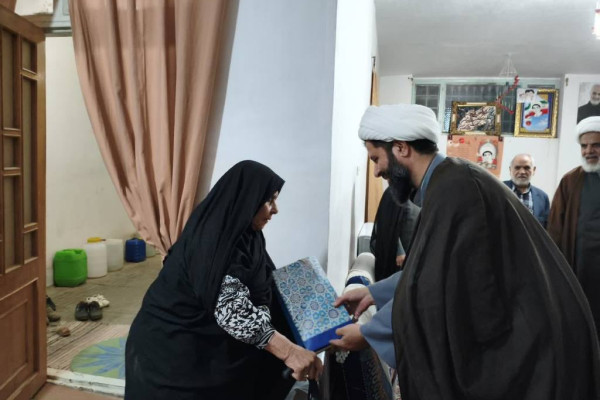 تکریم خانواده شهید محمدحسن نوفرستی؛ شهیدی که از تیزهوشان راهی حوزه شد