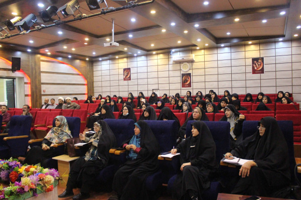 برگزاری کلاس آموزشی تدبر در قرآن کریم در شهرستان ایلام