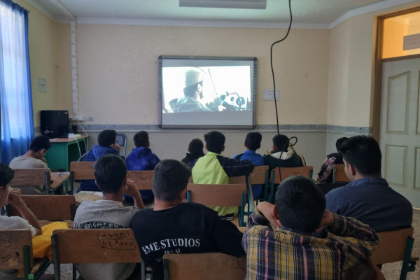 اکران فیلم سینمایی مجنون در شهرستان بدره