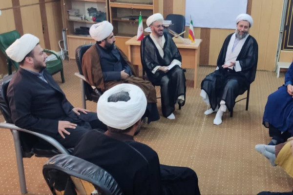 برگزاری جلسه ماهانه روحانیون مستقر شهرستان دره‌شهر