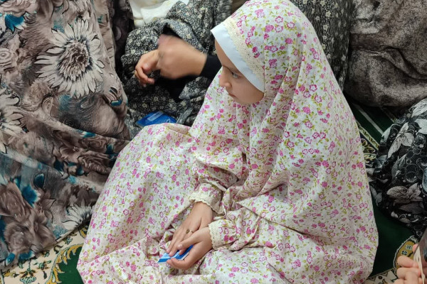 قاب‌هایی از اعتکاف مادر و دختری و دانش‌آموزی در خراسان جنوبی