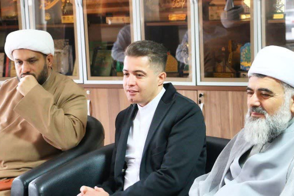 بررسی ابعاد اجرای طرح «زندگی با آیه‌ها» در دیدار ماموستا بهمنی و حجت‌الاسلام رازیانی