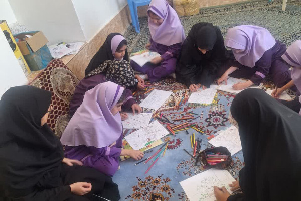 برپایی ایستگاه نقاشی کودکان و نوجوانان با محوریت نهضت زندگی با آیه ها در شهرستان بدره