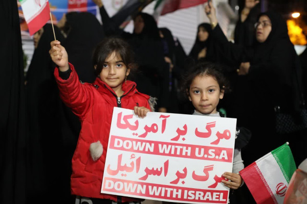 طنین انتقام خواهی در تجمعات هر شب مردم عزادار پارسیان