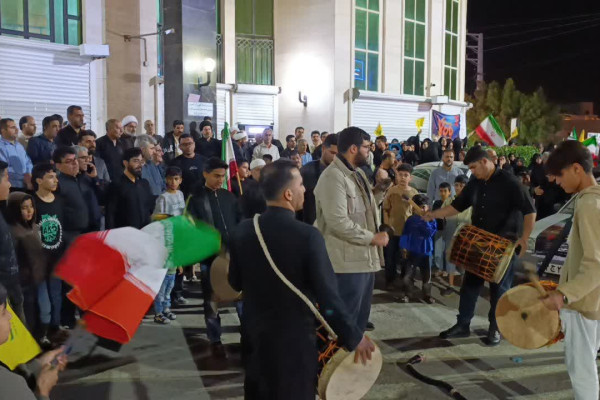 طنین انتقام خواهی در تجمعات هر شب مردم عزادار پارسیان