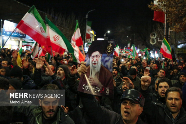 قیام مردم پایتخت شور و شعور حسینی