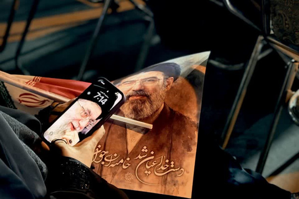 تجمع مردمی میدان‌داران سنندج در حمایت از ایران اسلامی