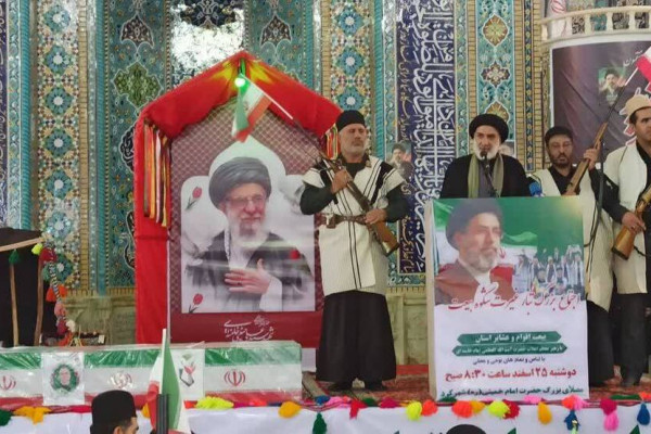 عشایر و اقوام استان همواره باور انقلاب بوده‌اند