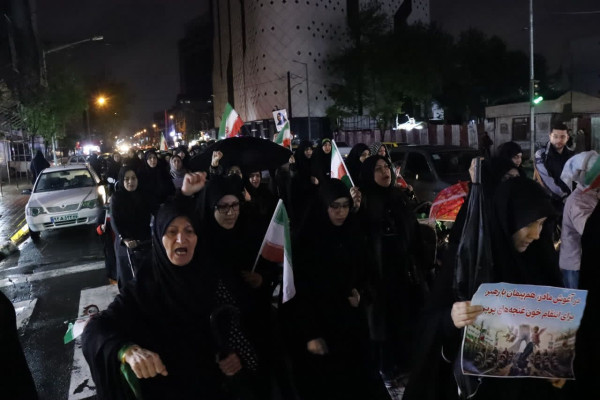 دسته حماسی مادر و فرزندی در رشت برگزار شد