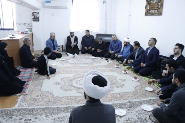 دیدار با خانواده شهید رضا قبادی