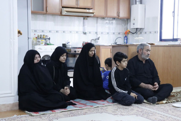 دیدار با خانواده شهید رضا قبادی