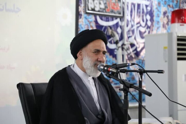 مدیران در ترویج نماز کوشا باشند