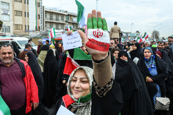 ۲۲ بهمن روز مرگِ این توهم است که می‌شود ایران را بلعید
