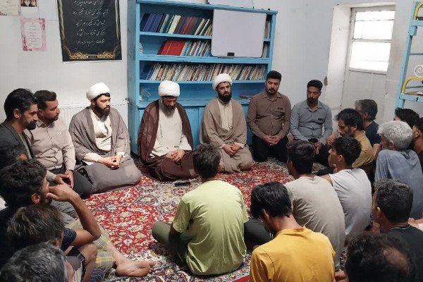 مدرسه متروکه‌ای که پناه آدم‌های شکسته شد