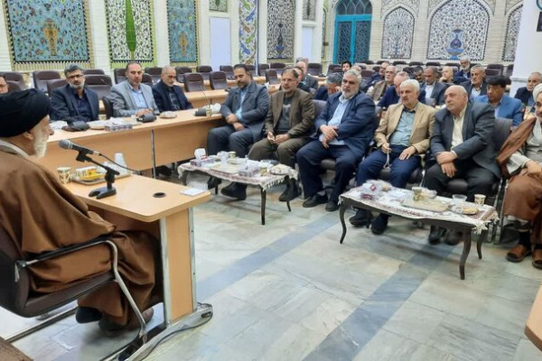 حج عرصه برافراشتن پرچم اسلام است