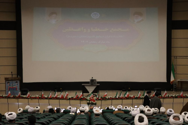 طلایه داران تبلیغ تبریز پای کار پویش ملی «زندگی با آیه ها»